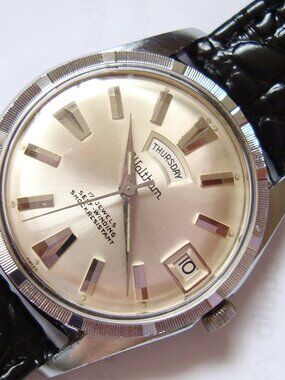 VINTAGE AUTOMATIC WALTHAM RUN GREAT